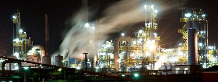 Carbon emission reduction roadmap for refineries