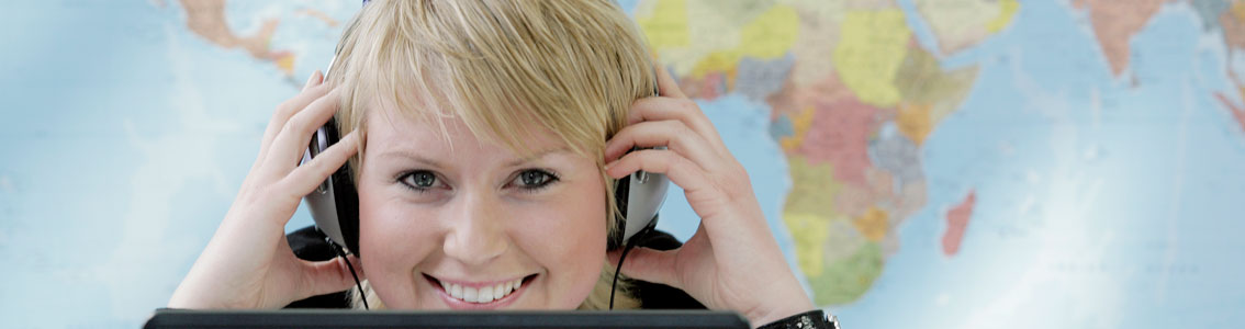 Mujer con auriculares